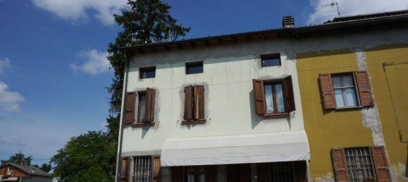 Дом с 4 комнатами в Колорно, Италия № 235574 2