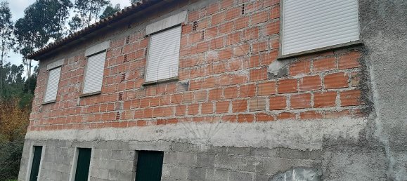 3 bedrooms House in Tondela, Portugal No. 19628 10