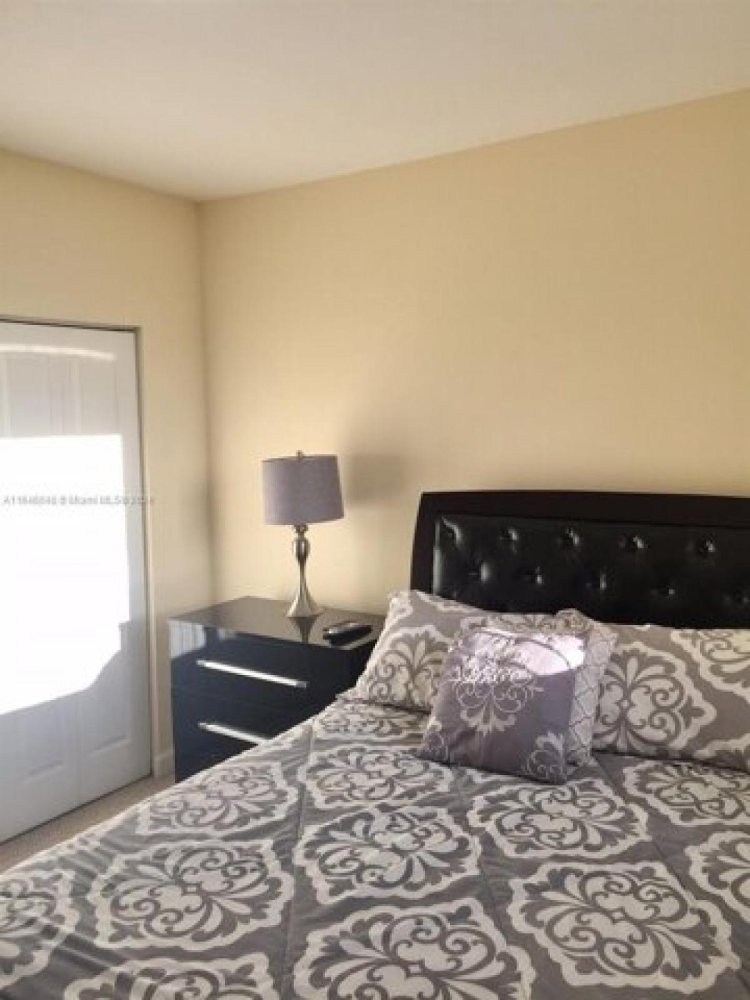 2 bedrooms House in Miami, USA No. 332814