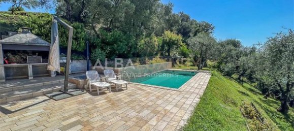 6 rooms Villa in Gardone Riviera, Italy No. 8016 5