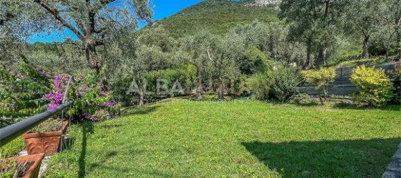 6 rooms Villa in Gardone Riviera, Italy No. 8016 31