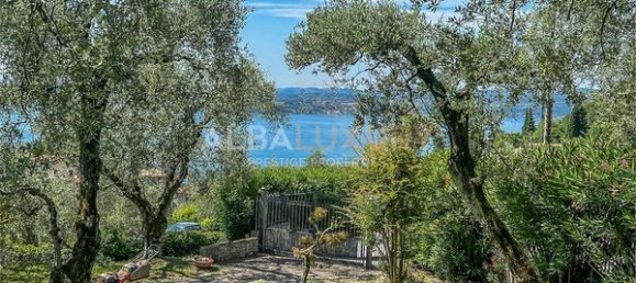 6 rooms Villa in Gardone Riviera, Italy No. 8016 78