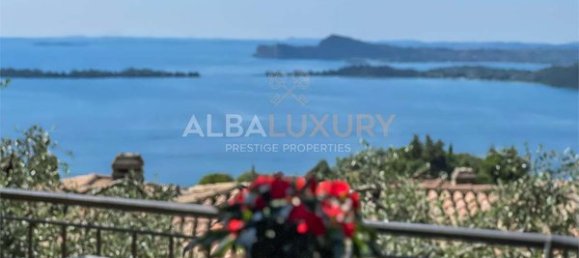 6 rooms Villa in Gardone Riviera, Italy No. 8016 4