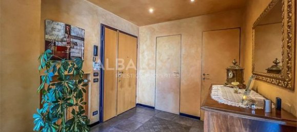 6 rooms Villa in Gardone Riviera, Italy No. 8016 88