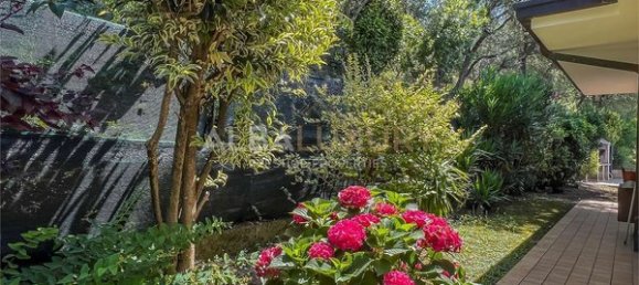 6 rooms Villa in Gardone Riviera, Italy No. 8016 39