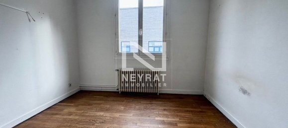 5 bedrooms House in Autun, France No. 200489 7