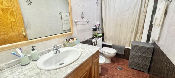Apartamento de 3 dormitorios en Alicante, Spain No. 160926 15