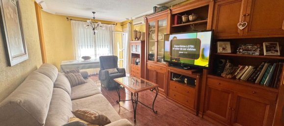 Apartamento de 3 dormitorios en Alicante, Spain No. 160926 3