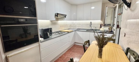 Apartamento de 3 dormitorios en Alicante, Spain No. 160926 2