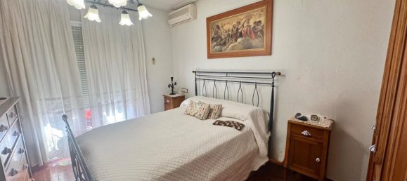 Apartamento de 3 dormitorios en Alicante, Spain No. 160926 13