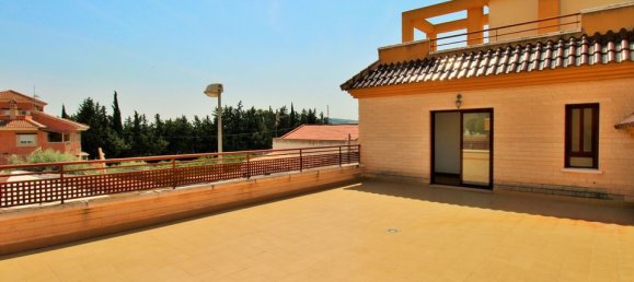 3 bedrooms Townhouse in Alicante, Spain No. 186465 6