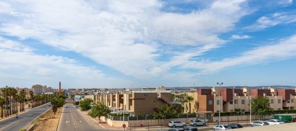 3 غرف نوم منزل في Torrevieja, Spain رقم 188685 42