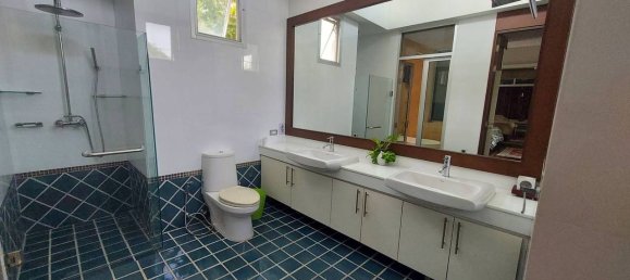 4 bedrooms Villa in Pattaya, Thailand No. 26314 4