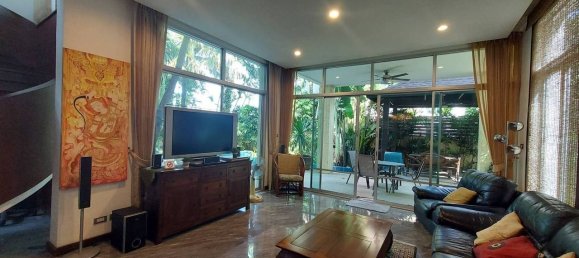 4 bedrooms Villa in Pattaya, Thailand No. 26314 7