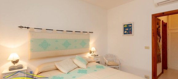2-salle Appartement à San Teodoro, Italy No. 142933 20