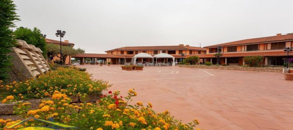 2-salle Appartement à San Teodoro, Italy No. 142933 4