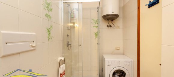 2-salle Appartement à San Teodoro, Italy No. 142933 19