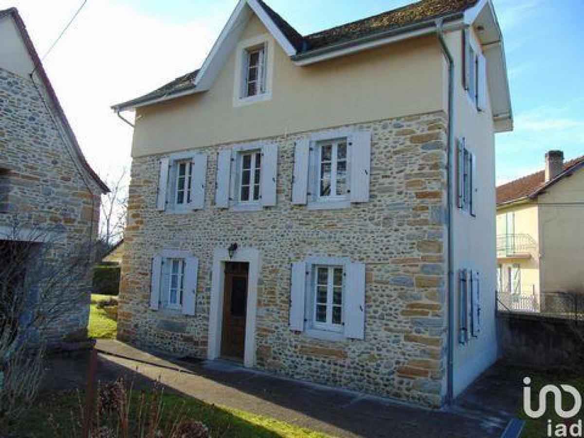 4 bedrooms House in Navarrenx, France No. 7599