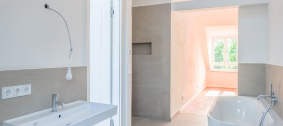 2 bedrooms Penthouse in Weisensee, Germany No. 108294 3