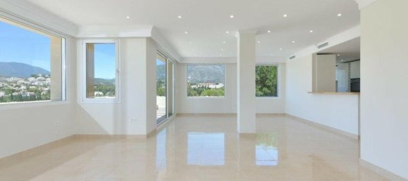 3 غرف نوم بانتهاوس في Marbella, Spain رقم 34804 20