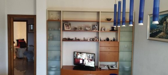 7 rooms Apartment in Castrovillari, Italy No. 24370 10