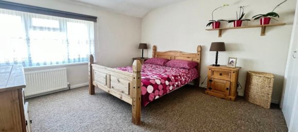 3 Schlafzimmer Haus in Slough, United Kingdom, Nr. 10669 6