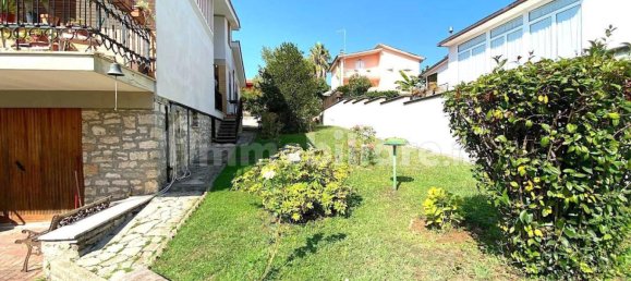 3 bedrooms Villa in San Polo dei Cavalieri, Italy No. 343409 29