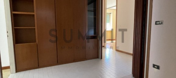 3 rooms Apartment in Schio, Italy No. 263145 9