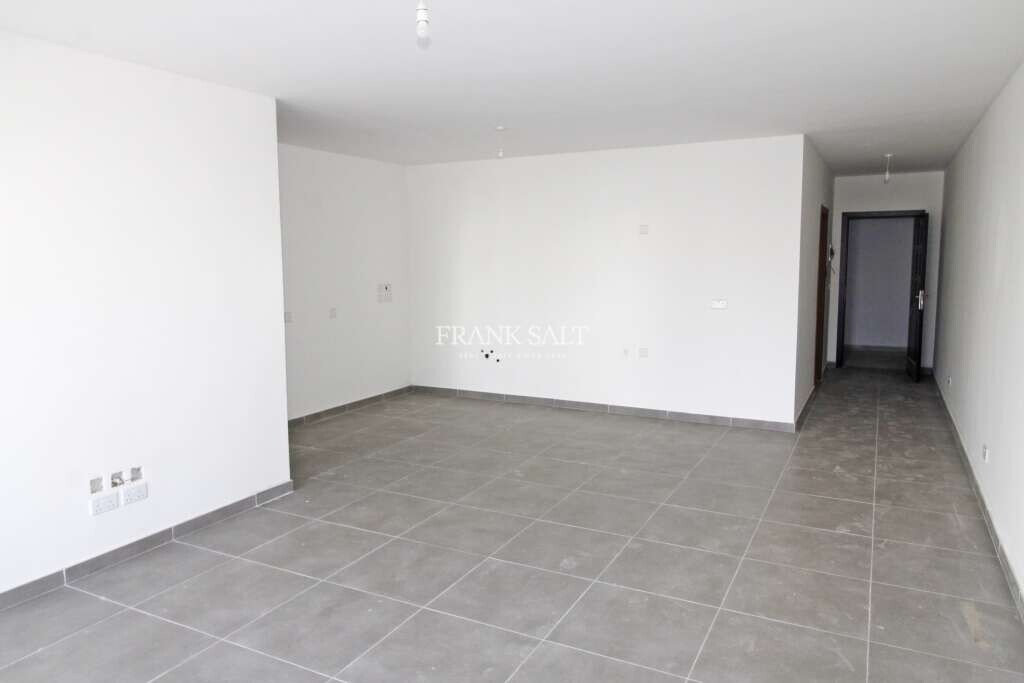 Apartamento T2 em Saint Paul's Bay, Malta N.º 356