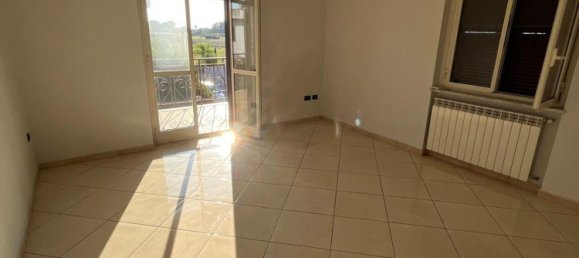 5 Schlafzimmer Villa in Giugliano in Campania, Italy, Nr. 327461 13