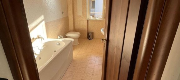 5 Schlafzimmer Villa in Giugliano in Campania, Italy, Nr. 327461 15