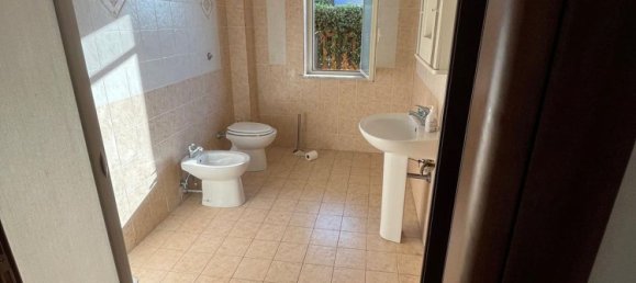 5 Schlafzimmer Villa in Giugliano in Campania, Italy, Nr. 327461 18