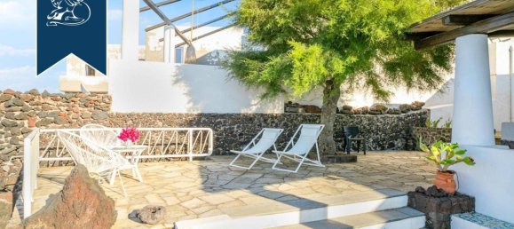 Villa de 3 dormitorios en Lipari, Italy No. 200821 22