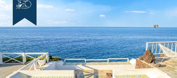 Villa de 3 dormitorios en Lipari, Italy No. 200821 34