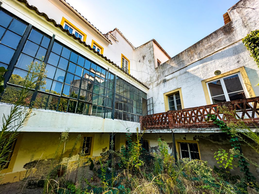 1432m² Building in Evora, Portugal No. 136171