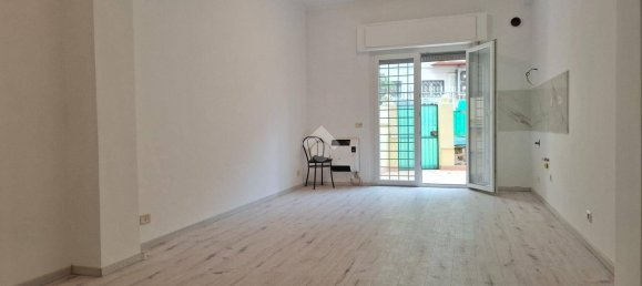 Apartamento de 2 dormitorios en Rome, Italy No. 212461 3