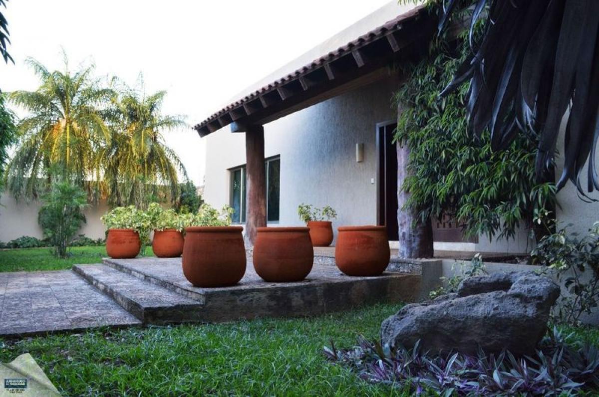 4 bedrooms House in Yucatan, Mexico No. 174791