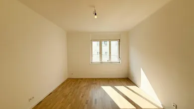 3غرفة شقة في Wahring, Austria رقم 159163