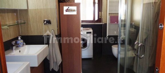 2 bedrooms Apartment in Turin, Italy No. 349889 10