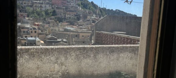 Casa de 4 habitaciónes en Modica, Italy No. 154468 20