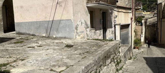 Casa de 4 habitaciónes en Modica, Italy No. 154468 38