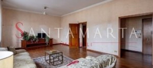 2 bedrooms Apartment in Milan, Italy No. 243503 24