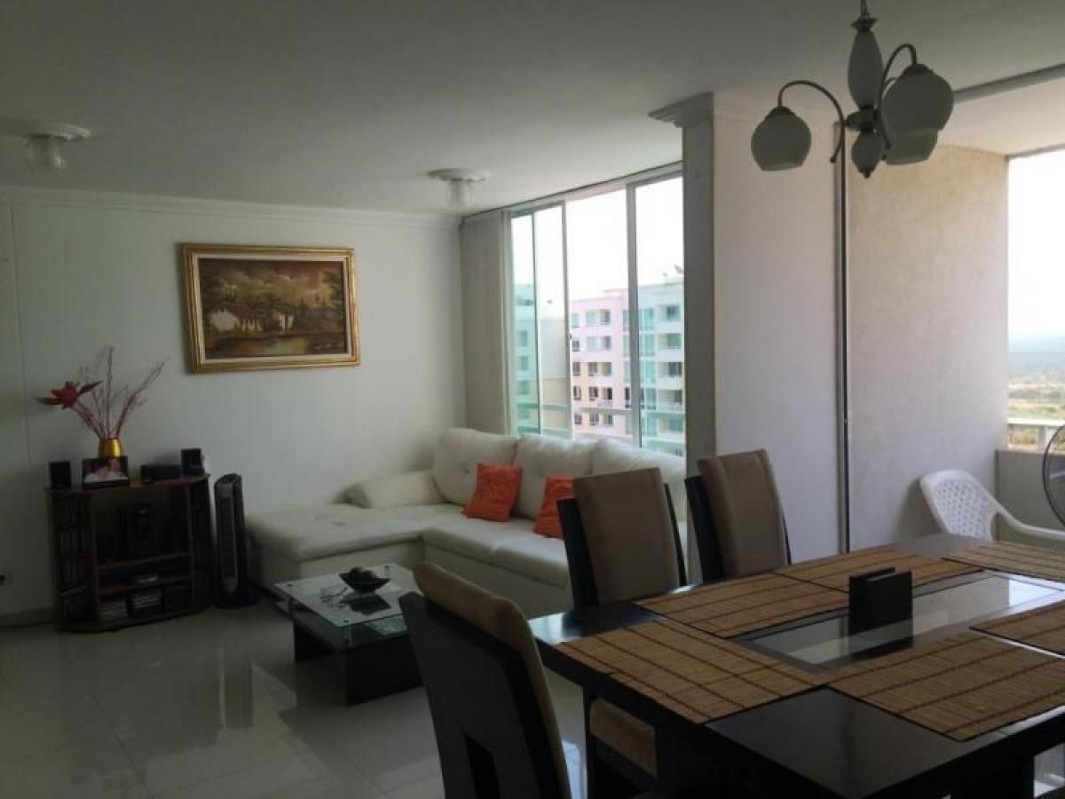 Casa de 3 dormitorios en Atlántico, Colombia No. 2370