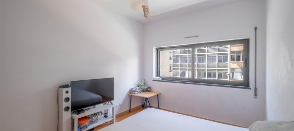 3 bedrooms Apartment in Lisbon, Portugal No. 177282 10