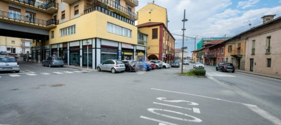 2-salle Appartement à Verzuolo, Italy No. 32734 13