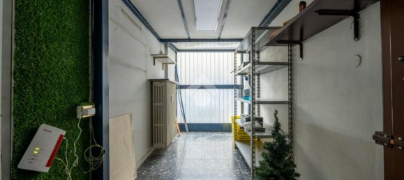 2-salle Appartement à Verzuolo, Italy No. 32734 14