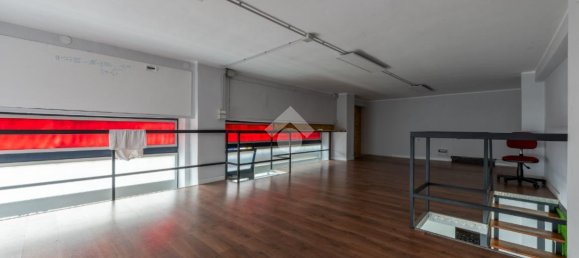 2-salle Appartement à Verzuolo, Italy No. 32734 10