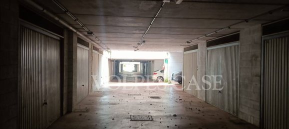 3 rooms Apartment in Rome, Italy No. 106838 14