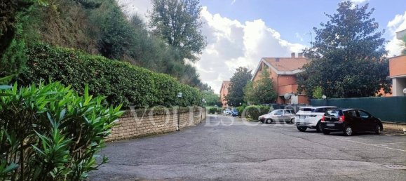 3 rooms Apartment in Rome, Italy No. 106838 4