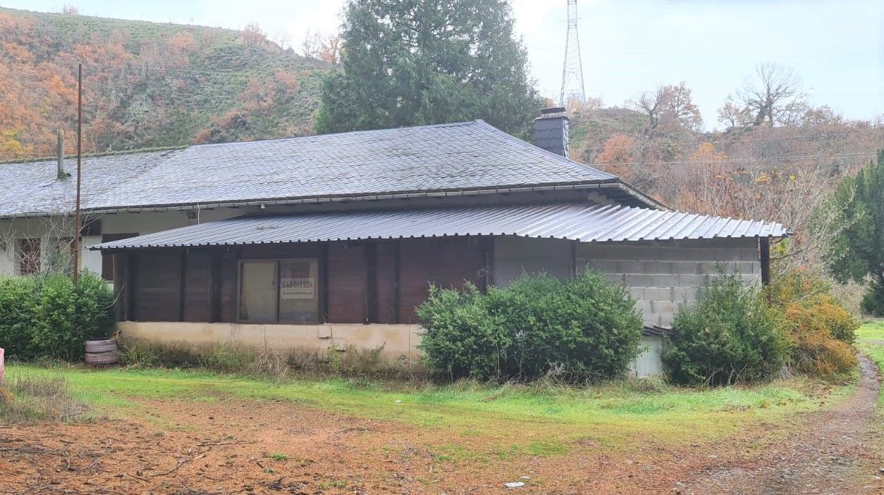 3 bedrooms House in Palacios Del Sil, Spain No. 74855